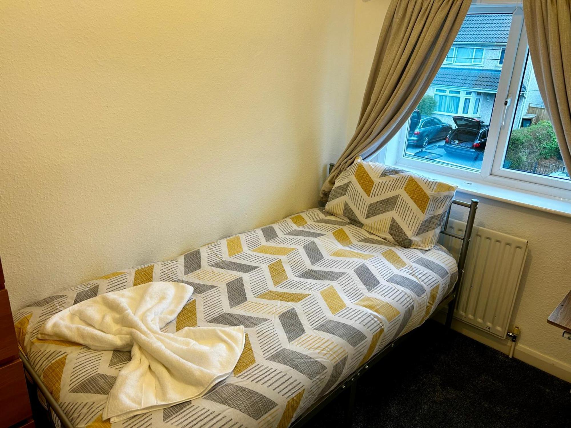 Appartement Family Near Cribbs Causeway And The Wave, Just 2 Minutes From Airbus And Rolls Royce